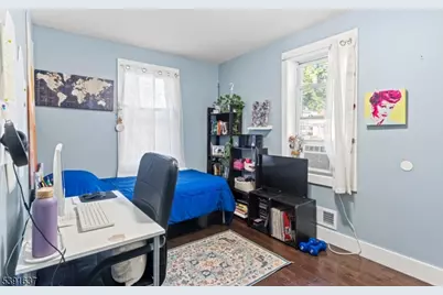 247 E 7th Ave, Roselle, NJ 07203 - Photo 14