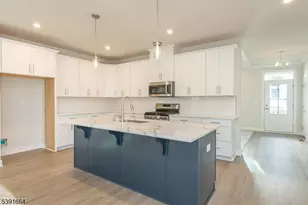 14 Willow Ln, Parsippany, NJ 07054 - Photo 4