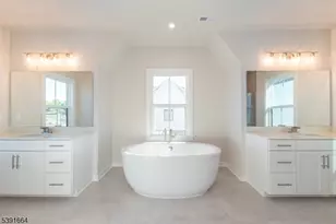 14 Willow Ln, Parsippany, NJ 07054 - Photo 20