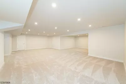 14 Willow Ln, Parsippany, NJ 07054 - Photo 32