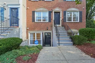 5 Rider Ct, Newark, NJ 07103 - Photo 2