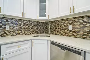 5 Rider Ct, Newark, NJ 07103 - Photo 22