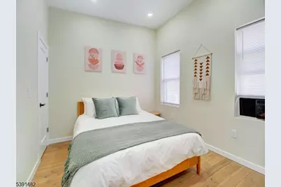 16 Eagles St, Newark, NJ 07102 - Photo 12