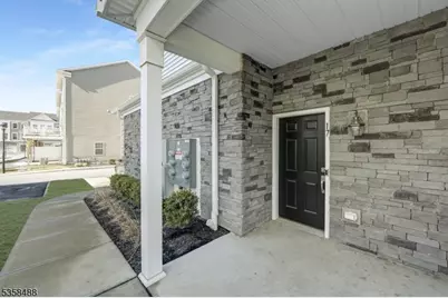 17 Veterans Way, Morris Plains, NJ 07950 - Photo 28