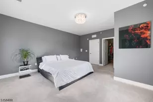 17 Veterans Wy, Morris Plains, NJ 07950 - Photo 12