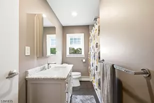 92 Susquehanna Ave, Lincoln Park, NJ 07035 - Photo 10