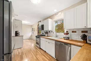 92 Susquehanna Ave, Lincoln Park, NJ 07035 - Photo 12