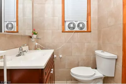 155 Lafayette St, Newark, NJ 07105 - Photo 28