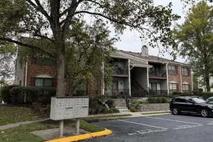 122 Irving Pl, Bernards Township, NJ 07920 - Photo 2