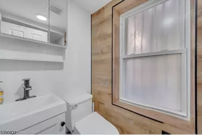 13 2nd Ave #B, Newark, NJ 07104 - Photo 4