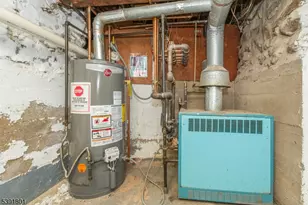 951 N Beverwyck Rd, Parsippany, NJ 07005 - Photo 28