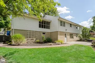 69 Cedar Grove Rd, Branchburg Township, NJ 08876 - Photo 28