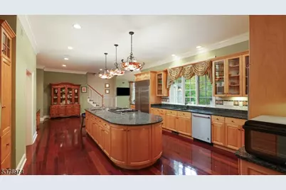 23 Charlotte Hill Dr, Bernardsville, NJ 07924 - Photo 10