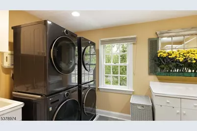 23 Charlotte Hill Dr, Bernardsville, NJ 07924 - Photo 28