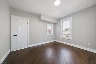 134 Park Pl, Irvington, NJ 07111 - Photo 4