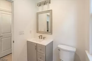 235 Martin Luther King Ave, Morris Township, NJ 07960 - Photo 16