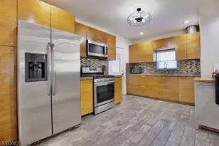 137-139 Monmouth Rd, Elizabeth, NJ 07208 - Photo 8