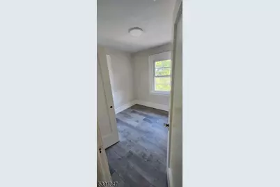 72 Elliot Pl, East Orange, NJ 07018 - Photo 10