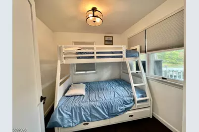 2 Hilltop Rd, Hopatcong, NJ 07821 - Photo 10