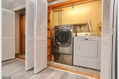 53 Mt Pleasant Ave  2nd Fl #2, Belleville, NJ 07109 - Photo 4