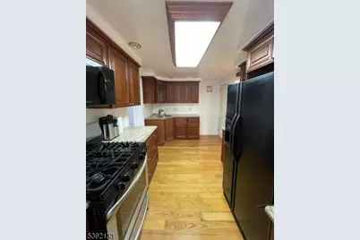 1727 Park St, Rahway, NJ 07065 - Photo 2