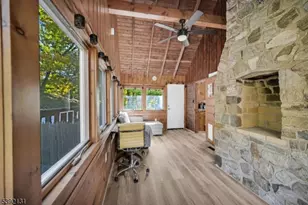 85 Breakneck Rd, Vernon Twp., NJ 07422 - Photo 10