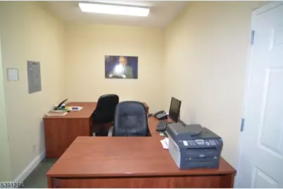 4 Walter E Foran Blvd, Raritan Township, NJ 08822 - Photo 2