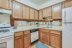 76 Carriage Ln, Newton, NJ 07860 - Photo 10