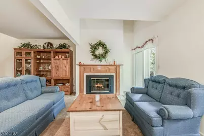 76 Carriage Ln, Newton, NJ 07860 - Photo 4