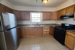 28 Kent St, Newark, NJ 07108 - Photo 2