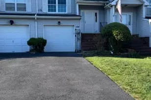 124 Canal Way, Hackettstown, NJ 07840 - Photo 2