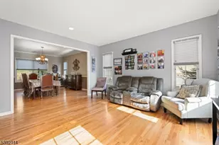 107 Hamilton Trail, Totowa, NJ 07512 - Photo 14