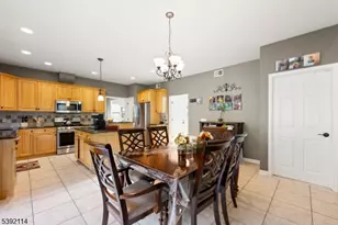 107 Hamilton Trail, Totowa, NJ 07512 - Photo 10