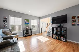 107 Hamilton Trail, Totowa, NJ 07512 - Photo 8