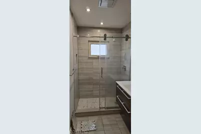 100 Luttgen Pl #B1, Linden, NJ 07036 - Photo 22