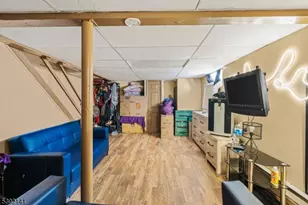 410 E 26th St, Paterson, NJ 07514 - Photo 22