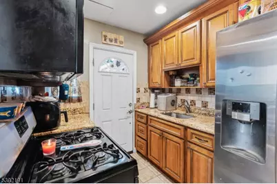 410 E 26th St, Paterson, NJ 07514 - Photo 10