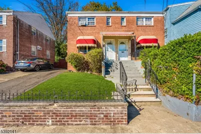 410 E 26th St, Paterson, NJ 07514 - Photo 32