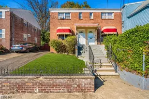 410 E 26th St, Paterson, NJ 07514 - Photo 32