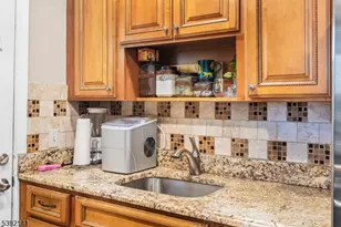 410 E 26th St, Paterson, NJ 07514 - Photo 12