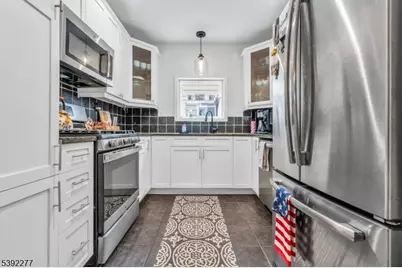 34 Phoenix Ave, Morristown, NJ 07960 - Photo 14