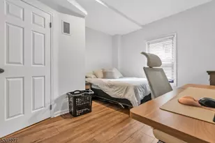 34 Phoenix Ave, Morristown, NJ 07960 - Photo 20