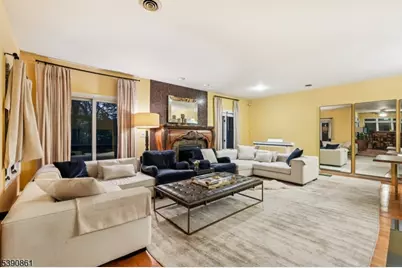 47 Matthew Rd, Wayne, NJ 07470 - Photo 8