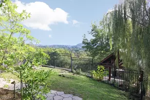 51 Columbus Ave, Totowa, NJ 07512 - Photo 8