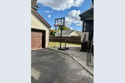 28 Arlington Ave, Paterson, NJ 07502 - Photo 4