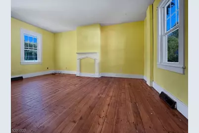 54 Front St, Belvidere, NJ 07823 - Photo 2