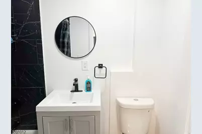 26 Duryea St, Newark, NJ 07103 - Photo 2