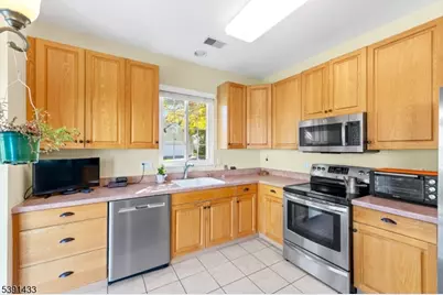 2 Stafford Ln, White Township, NJ 07823 - Photo 12