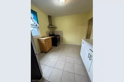 278 284Dayton St, Newark, NJ 07114 - Photo 8