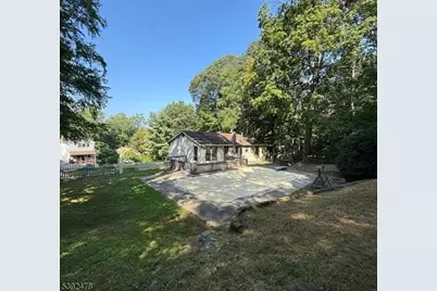 8 Abbott Dr, Jefferson Township, NJ 07849 - Photo 8